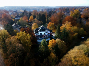 Отель Martin's Manoir  Женваль